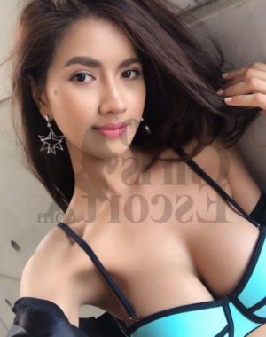 Lily-rose call girls in Chantilly